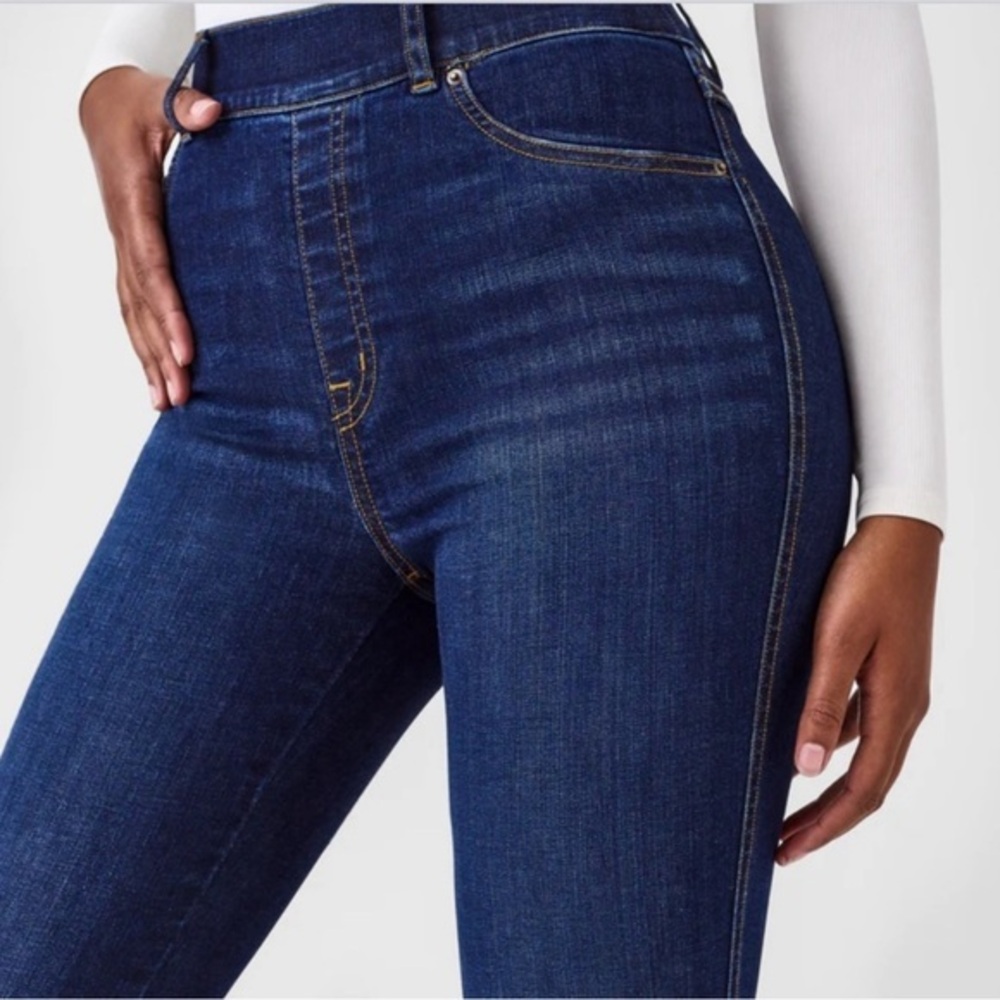 Spanx Flare Jeans Midnight Shade Dark Wash High Rise Pull On 20327R Size 1X Tall